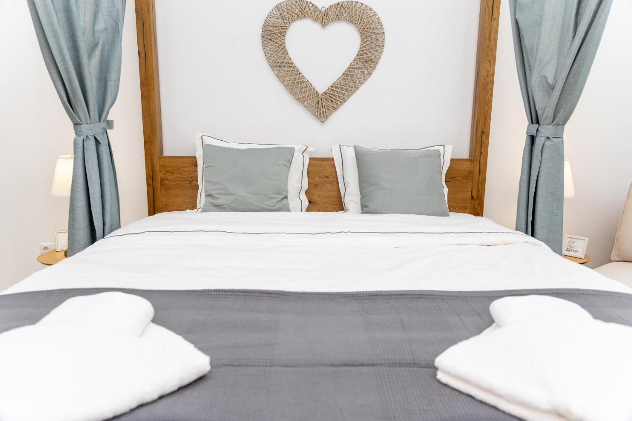 Regal Retreat Intimate Elegance Near Schoenbrunn Palace 비엔나 외부 사진